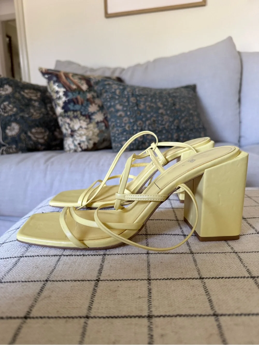 Zara Pale Yellow Strappy Block Heel Sandals - Picture 5 of 10